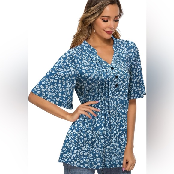 HOCOSIT Women's Floral Short Ruffle Sleeve Pleated V Neck Button Tunic Top 2X - Picture 4 of 14